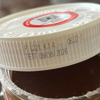 Nutella Kavanozunda Garip Tomurcuklanma Şikayeti Ve İade Talebi