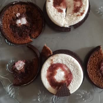 Luppo Karaorman Meyveli Sandviç Kekte Aroma Ve Jöle Eksikliği