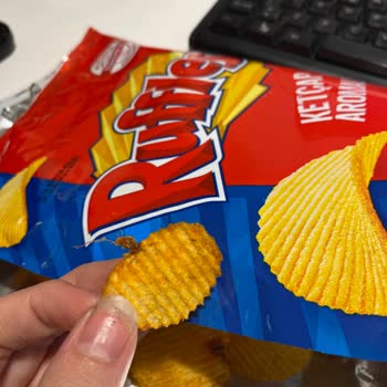 Ruffles Ketçap Aromalı Patates Cipsinde Böcek Bulundu