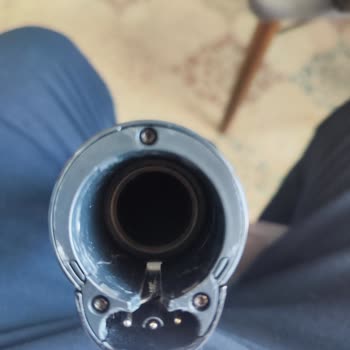 Philips Dikey Süpürge Boru Gövde Bağlantısındaki Çatlak İçin Garanti Desteği Talebi