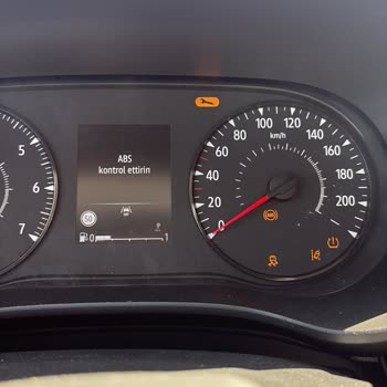 Ayıplı Sıfır Kilometre Araçta Tekrarlayan Arıza Lambası Ve Değişim İsteği