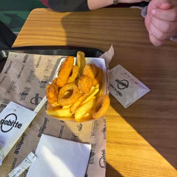 Menü Görseliyle Uyuşmayan Küçük Porsiyon Ve Az Tavuk