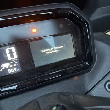 Yeni Yamaha Xmax 250 Modelinde Ekran Bluetooth Hatası