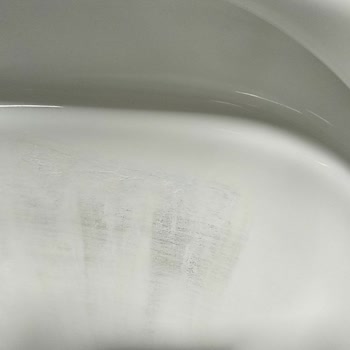 Aktiv-Blok Tuvalet Kokusu Klozete Kalıcı Leke Bıraktı