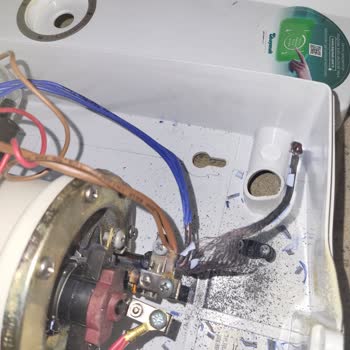 Şofben İç Tesisatı Yandı Ve Elektrik Çarpması Yaşadım Güvenlik Riski Ücretsiz Değişim Talebi
