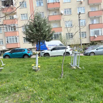 Şükrüpaşa Mahallesi Park Ve Spor Alanında Güvenlik Ve Bakım Eksikliği