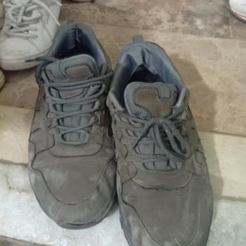 Dockers Ayakkabının Hem Kenarlarında Hem De Ön Kısmında Açılmalar Meydana Geldi