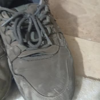 FLO'dan Alınan Ayakkabıda Açılma Oldu!