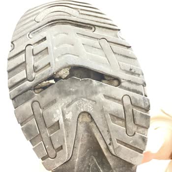 Skechers Ayakkabısının Alt Tabanı Kısa Sürede Ayrıldı, Ücret İadesi Talebi