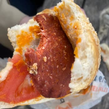 Trendyol’da Köfteci Yusuf Yozgat Şubesi’nden Çiğ Sucuk Ve Soğuk Ekmek Şikayeti