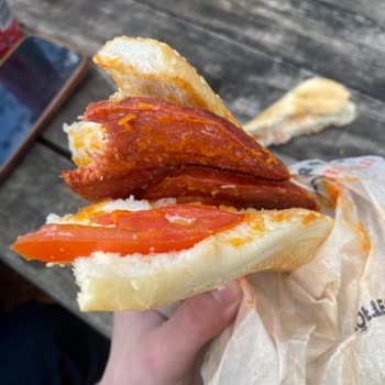 Trendyol’da Köfteci Yusuf Yozgat Şubesi’nden Çiğ Sucuk Ve Soğuk Ekmek Şikayeti