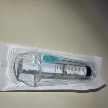 Giresun Derya Eczanesi'nden Şırıngada Böcek Bulunması