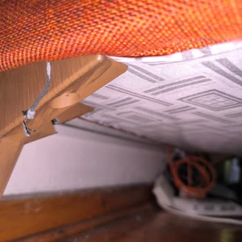 Köşe Koltuğu Ayağı Temizlikte Kırıldı, Firma Yenisini Vermedi
