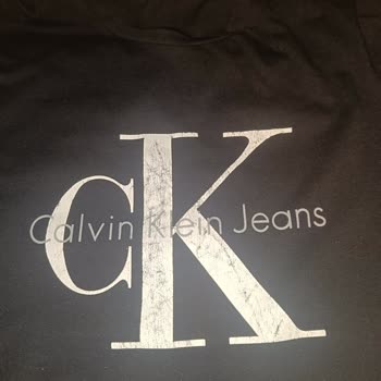 Dolap’tan Alınan T-Shirt İlk Yıkamada Logosu Çöktü, Satıcı Yardımcı Olmadı