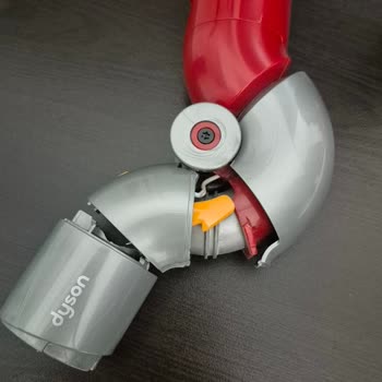 Dyson V12 Süpürge Adaptörünün Kısa Sürede Kırılması Ve Ücretsiz Değişim Talebi