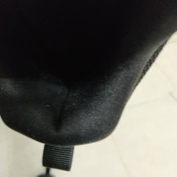 FLO Mağazasında Satın Alınan Nike Ayakkabının Kısa Sürede Yırtılması Ve Yardım Alamama