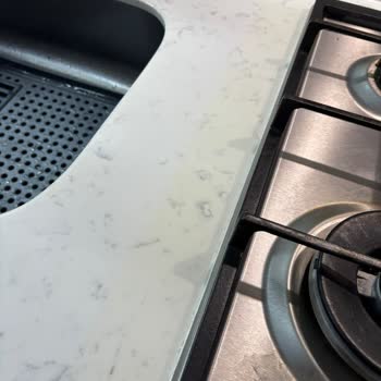 Belenco Mutfak Tezgahında Sararma ve Kalıcı Lekelenme Problemi