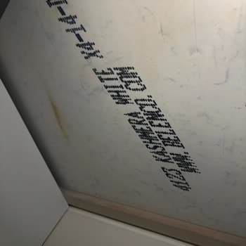 Belenco Mutfak Tezgahında Sararma ve Kalıcı Lekelenme Problemi