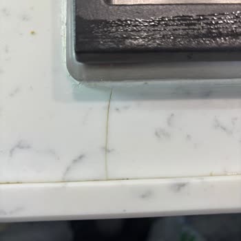 Belenco Mutfak Tezgahında Sararma ve Kalıcı Lekelenme Problemi