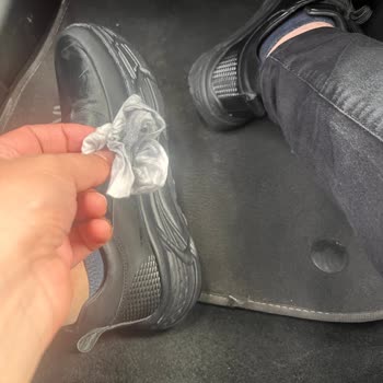 Ayakkabıda Boya Sızdırması Nedeniyle İade Talebi