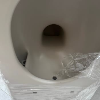 Kırık Taharet Çubuğu Ve Parça Yokluğu Tuvalet Kullanımını Duraklattı