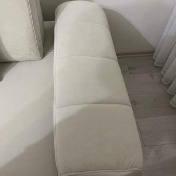 Ayıplı Koltuk Tekrar Geldi: Yanlış Kumaş Ve Kusurlu Kolçaklar