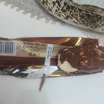 BİM Bayrampaşa Şubesinde Adora Dondurmasında Tahta Parçası Ağzıma Girdi