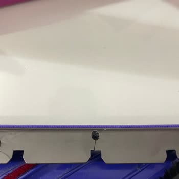 Dyson V8 Halı Başlığındaki Vida Çatlaması İçin Garanti Kapsamında Değişim Talebi