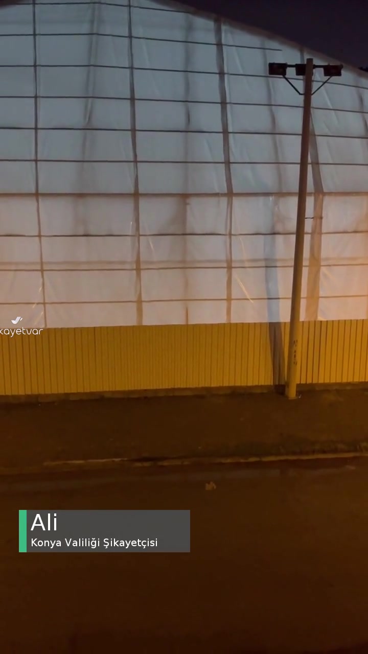 Konya Valiliği Gece Geç Saatlere Kadar Süren Halı Sahayla İlgilenilmiyor videonun kapak resmi