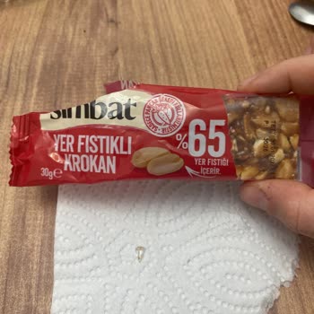 Simbat Yer Fıstıklı Krokanın İçinde Cam Parça Bulunması