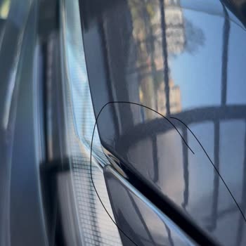 Sıfır Araçta Çizik, Kaput Filmi Dalgalanması, Cam Filmi Kabarcıkları Ve Verilmeyen Kauçuk Paspas