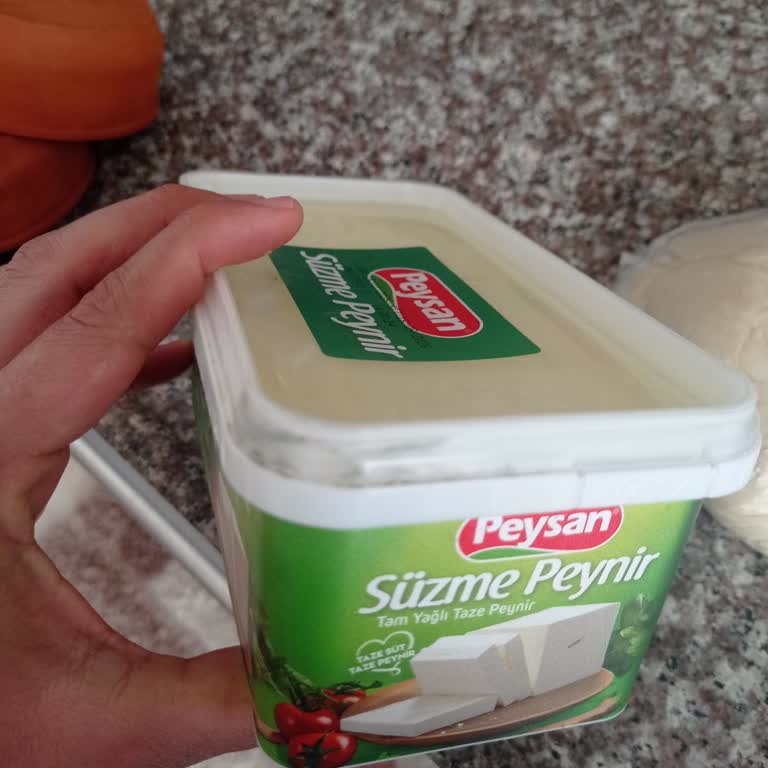 Küflü Peynir Ve Müşteri Hizmetlerine Ulaşılamaması