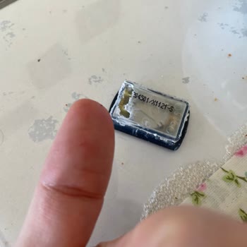 Brita Marella Sürahi Pil Değişimi İçin Kapak Kırıldı, El Kesildi Ve Kullanılamaz Duruma Geldi