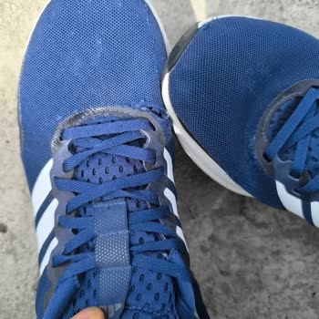 Adidas Koşu Ayakkabısının İki Ayda Yırtılması Ve Mağazanın Ret Cevabı