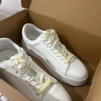 Boyner'den Aldığım Lufian Anton Sneaker Kutu İçinde Sararıp Deformasyon Gösterdi