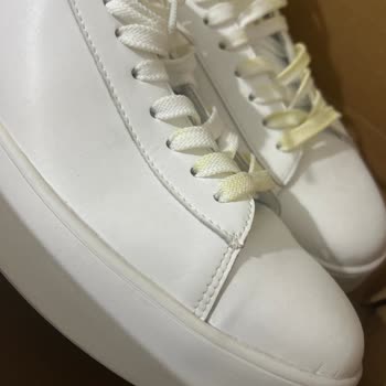 Boyner'den Aldığım Lufian Anton Sneaker Kutu İçinde Sararıp Deformasyon Gösterdi