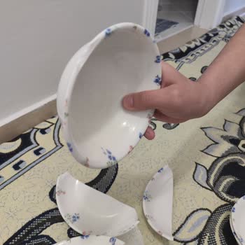 Kırık Gelen 4 Tabak Ve Çorba Kasesi İçin Ücretsiz Değişim İsteği