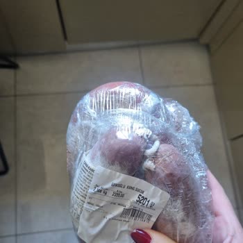 Apikoğlu Sucukları Bozuldu Ve Migros Değişim Yapmıyor