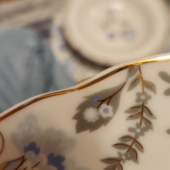 Defolu 12 Kişilik Yemek Takımı Ve İade Hakkının Reddi