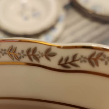 Defolu 12 Kişilik Yemek Takımı Ve İade Hakkının Reddi