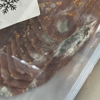 Migros Sanal Market'te Küflü Füme Et Ürünü Misafirler Önünde Mahcubiyet Yarattı, Telafi Bekleniyor