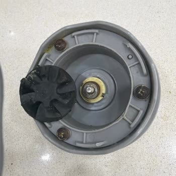 Sinbo SHB3150 Modelinde Beyaz Parçanın Yedek Parçası Bulunamıyor