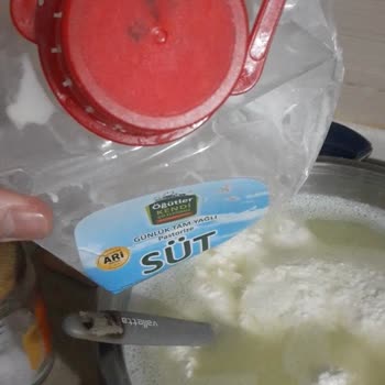 Nevgross Macunköy Şubesinden Satılan Sütün Son Kullanma Tarihi Değiştirildi; Sağlığı Tehdit Ediyor