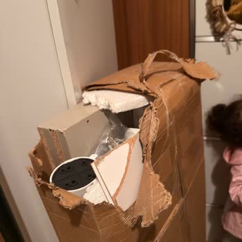 Kırık TV Ünitesi Teslimatı, İade Ve Geri Ödeme Sürecinde Cevapsızlık