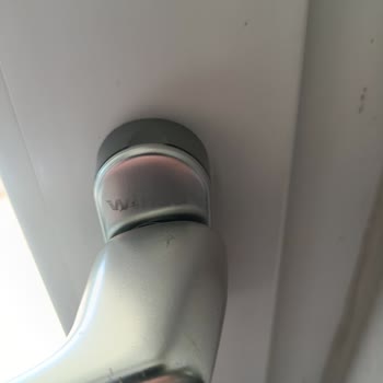 Winsa Sürgü Kapı Kilit Sisteminde Tekrarlayan Arıza Ve Cevapsız Servis