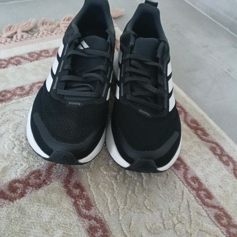 Büyük Numara Ayakkabı Değişim Talebi