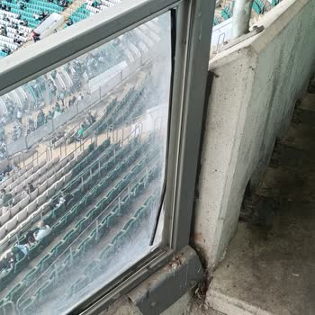 VIP Tribününde Hijyen Eksikliği Ve Tuvaletlerde Temizlik Sorunu