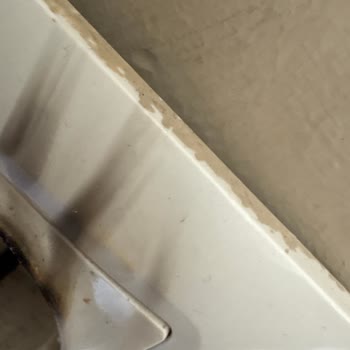 Patlayan Adaptör Ve Cevapsız Müşteri Hizmetleri: Dolap'tan Alınan Açık Kutu Ürün Faciası