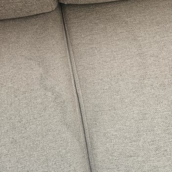 Kumaş Kalitesinin Düşük Olması Ve Leke Tutması Nedeniyle Koltuk Takımı Değişimi Talebi