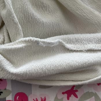 Dikiş Ve Yaka Hatalı Tişörtüm İç Etiket Kesildiği İçin İade Reddi